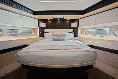 Paragon Luxe Corporate Charter 18