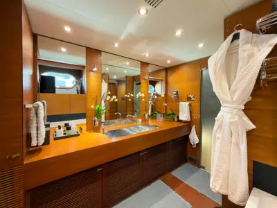 Matrix Elite Corporate Cruise 12