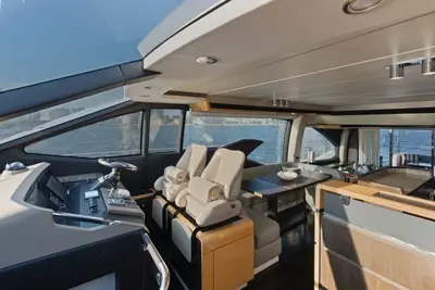 Paragon Luxe Corporate Charter 7