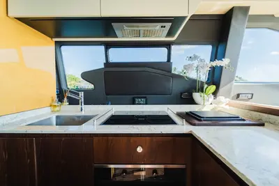 Executive Sunset Sail 15