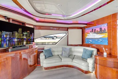 "Del Mar" Executive Escape Among the Biscayne Isles. 13
