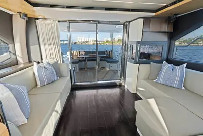 Paragon Luxe Corporate Charter 10
