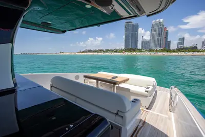 Power Island Escapade in Miami Beach 🌊🌊 5