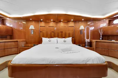 Elegant Harbor Retreat 19