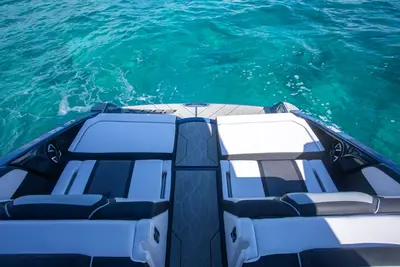 Coastal Splash Cruise 13