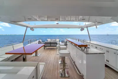 Vita Luxury Cruise 25