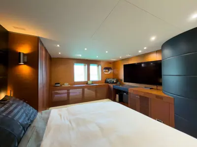 Matrix Elite Corporate Cruise 17